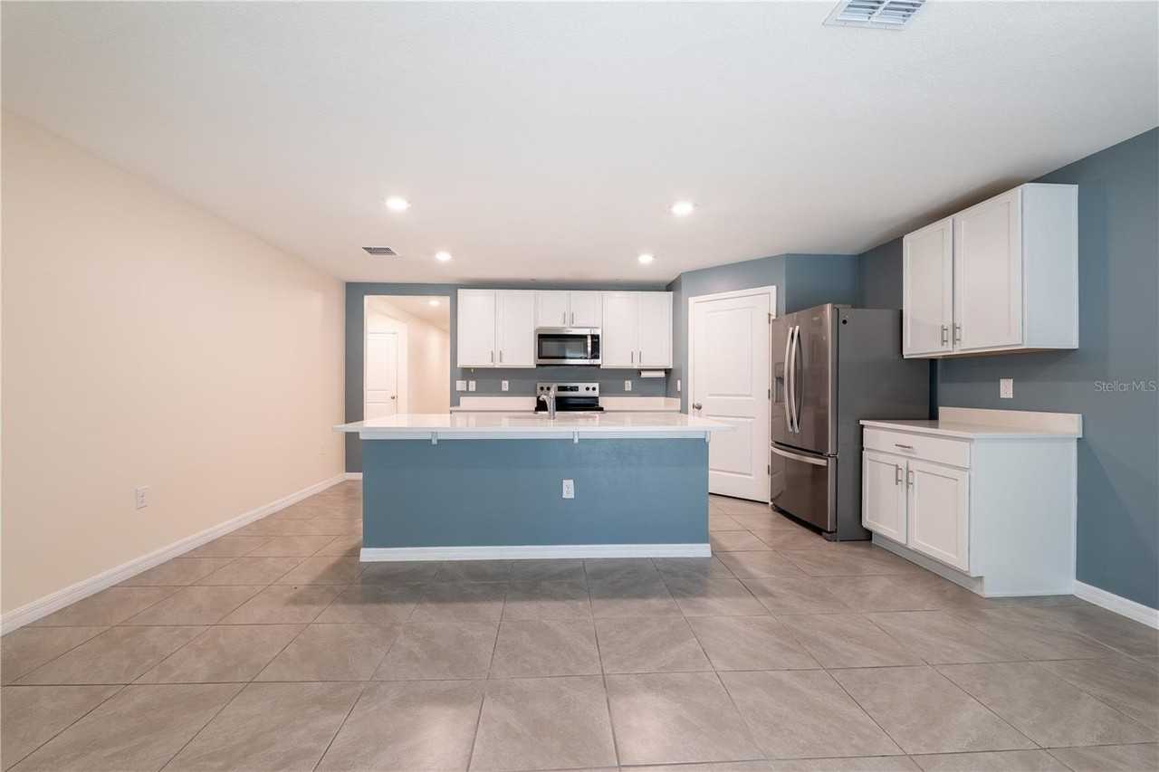 11272 Se 67th Cir - Photo 3 of 24