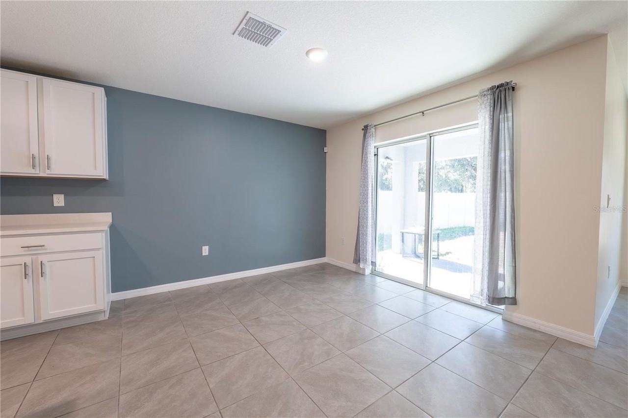 11272 Se 67th Cir - Photo 5 of 24