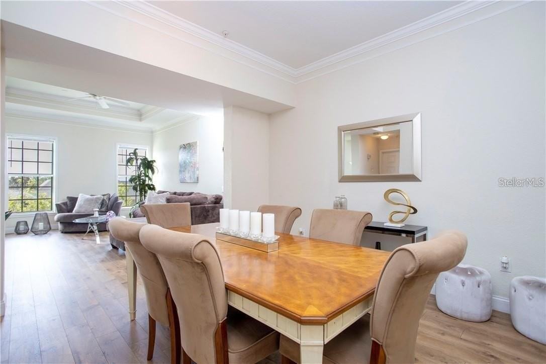 201 Longview Ave #302 - Photo 6 of 21