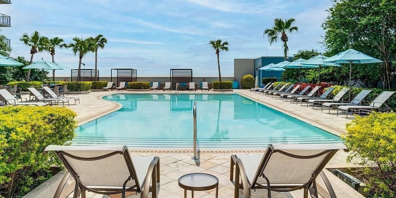 554 W Church St - Photo 7 of 23