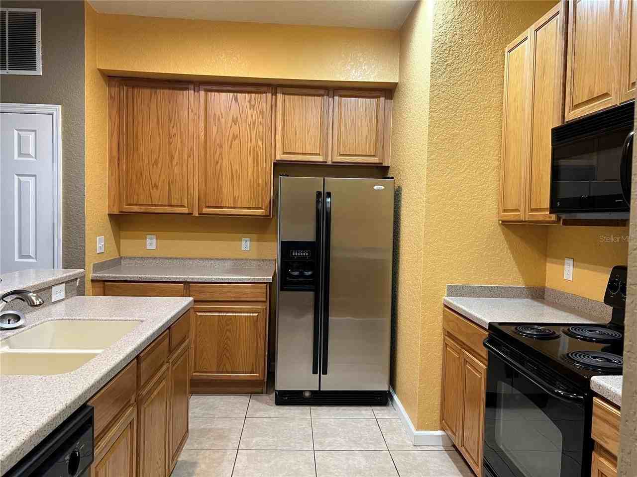 1316 Falling Star Ln - Photo 4 of 50