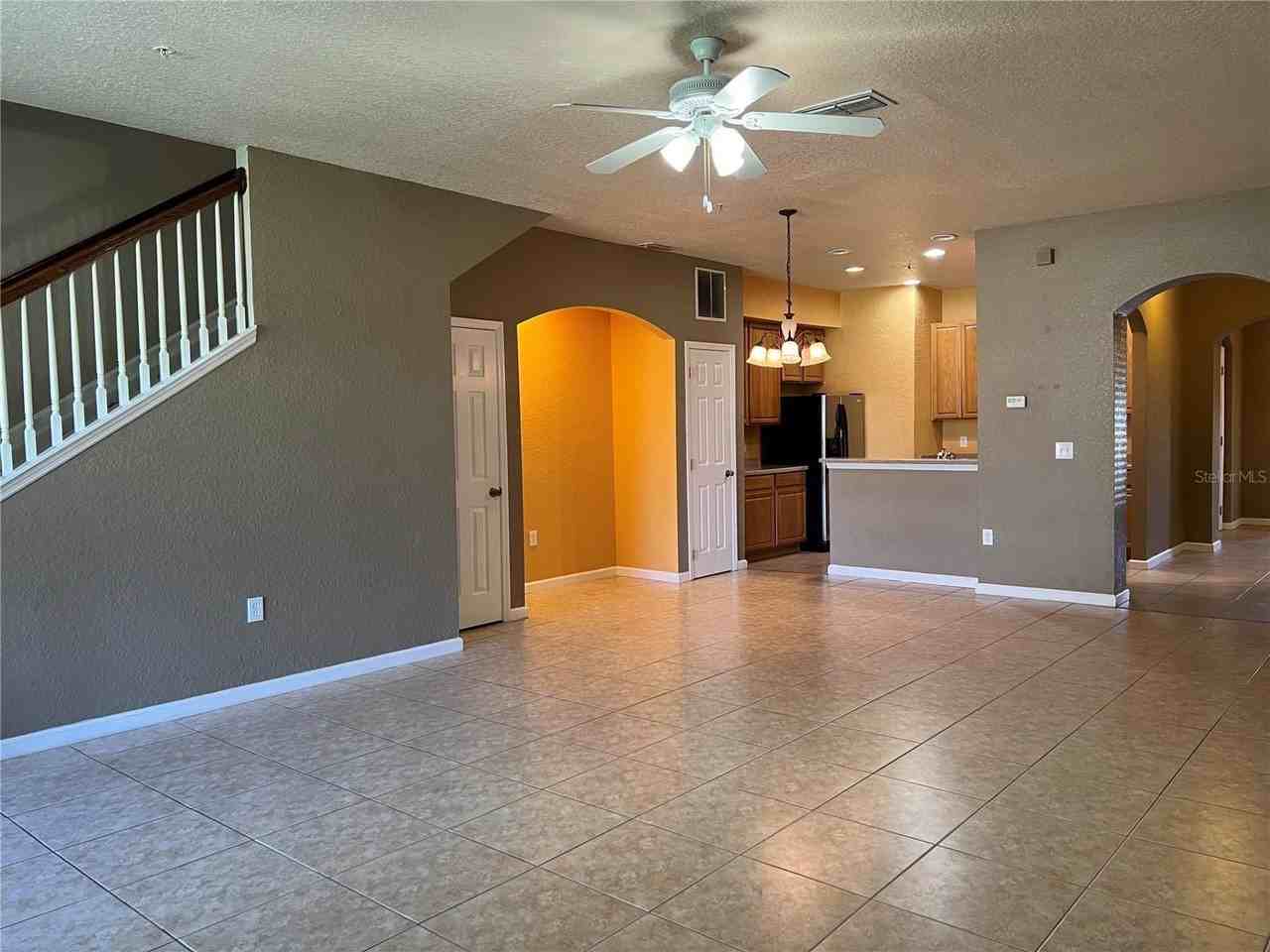 1316 Falling Star Ln - Photo 5 of 50