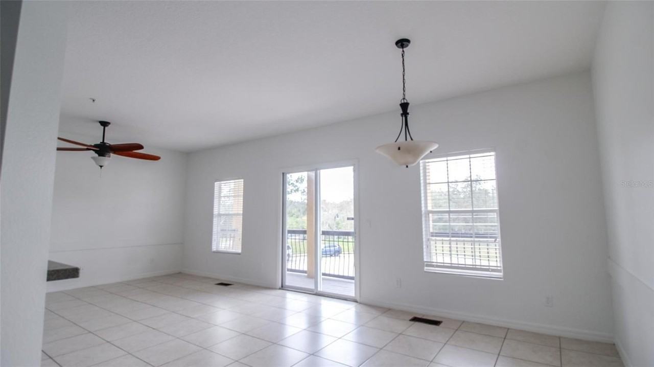 2333 Betsy Ross Ln - Photo 3 of 12