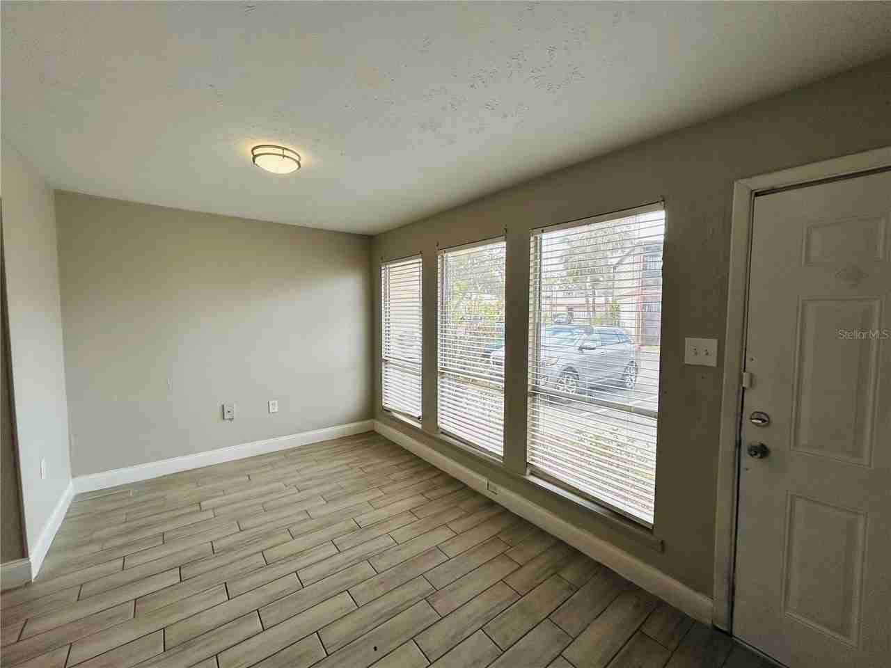 3922 Crayrich Cir #C4 - Photo 4 of 14