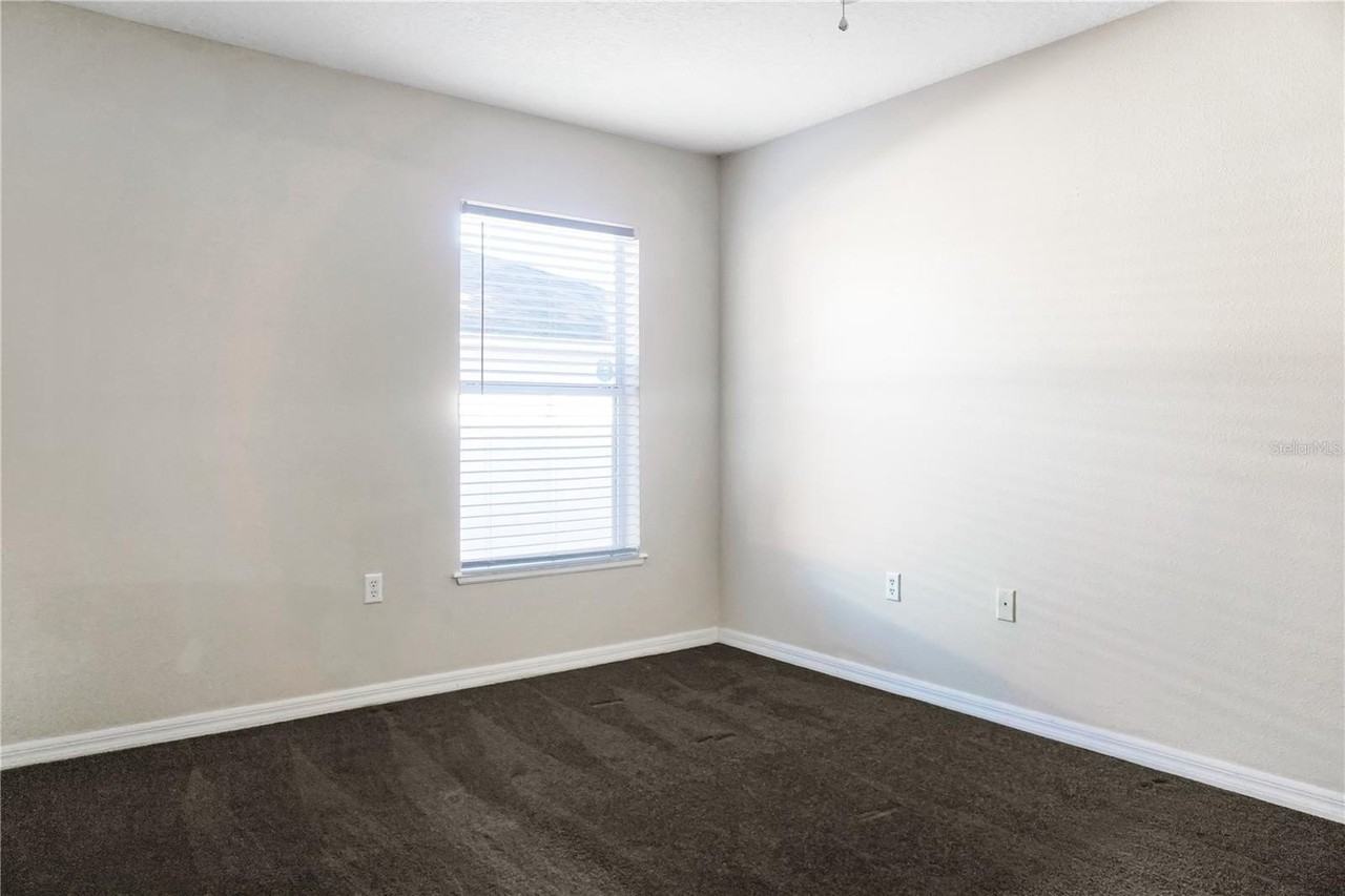 311 Flint St - Photo 7 of 10