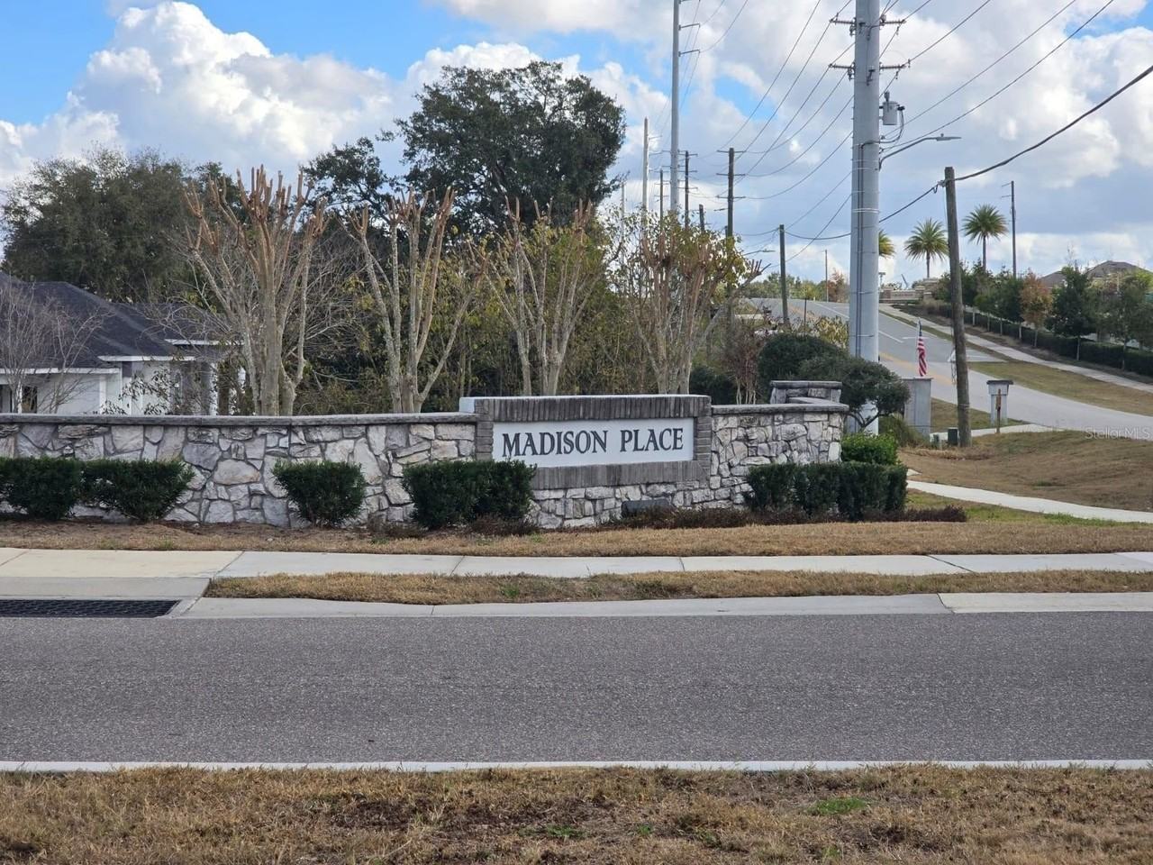 936 Grandin St - Photo 3 of 25