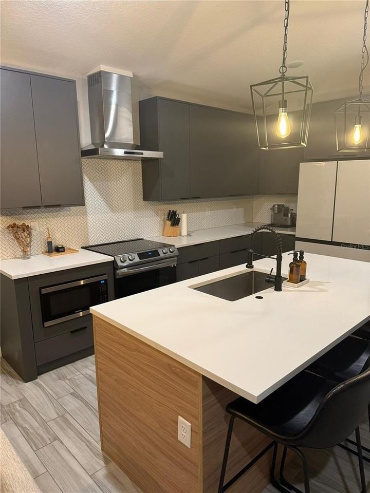 2023 White Ave - Photo 3 of 27