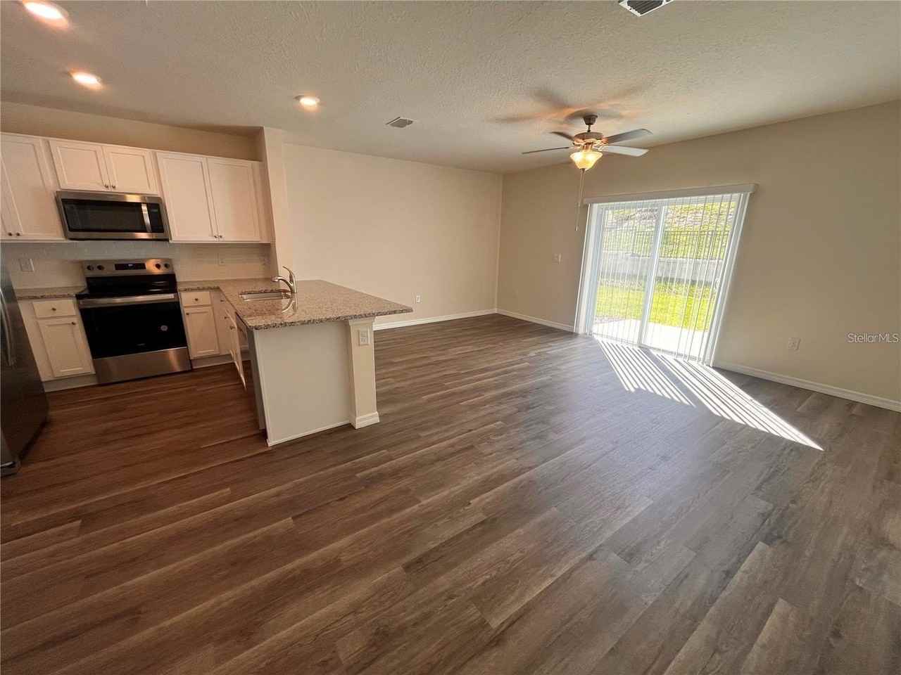 1266 Balsam Dr - Photo 6 of 18