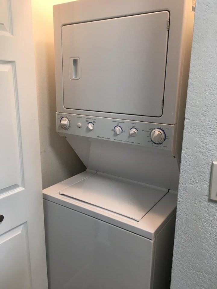 1690 Ne 33rd Ave #104-6 - Photo 6 of 8