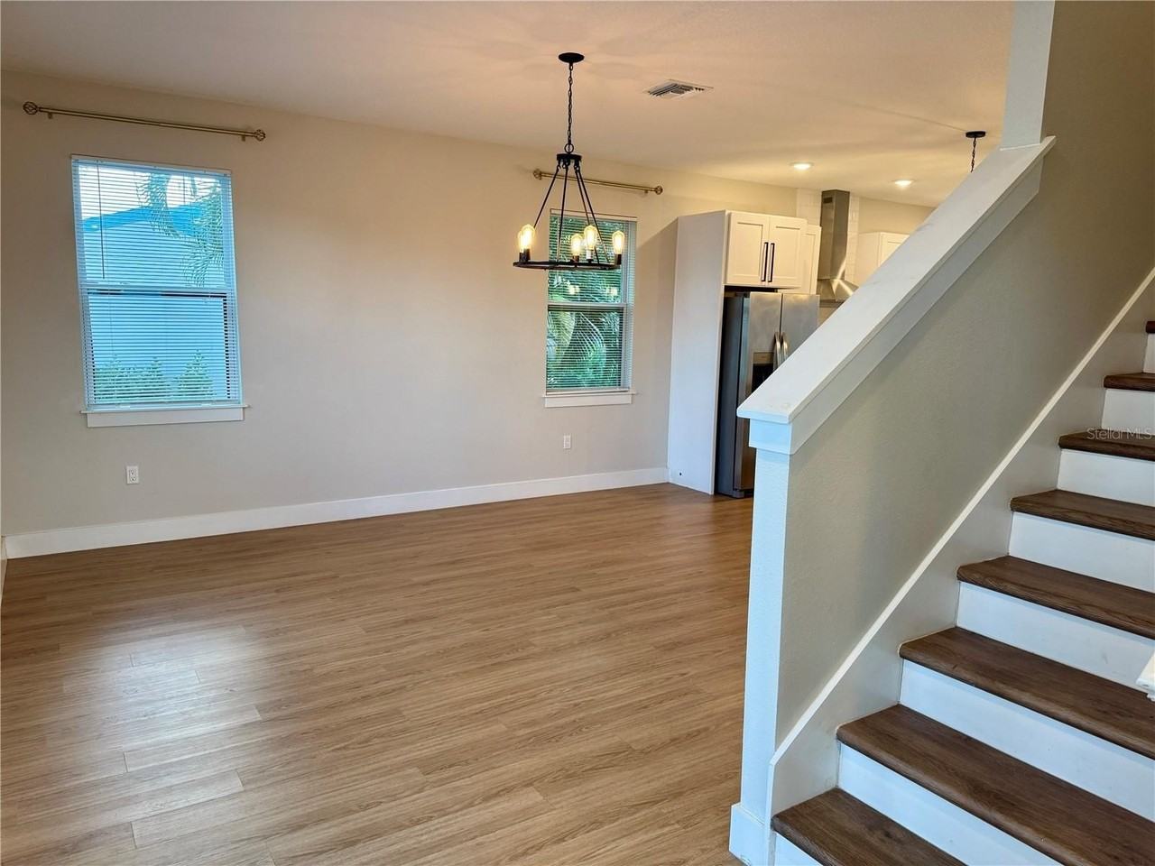 1516 59th St N - Photo 3 of 15