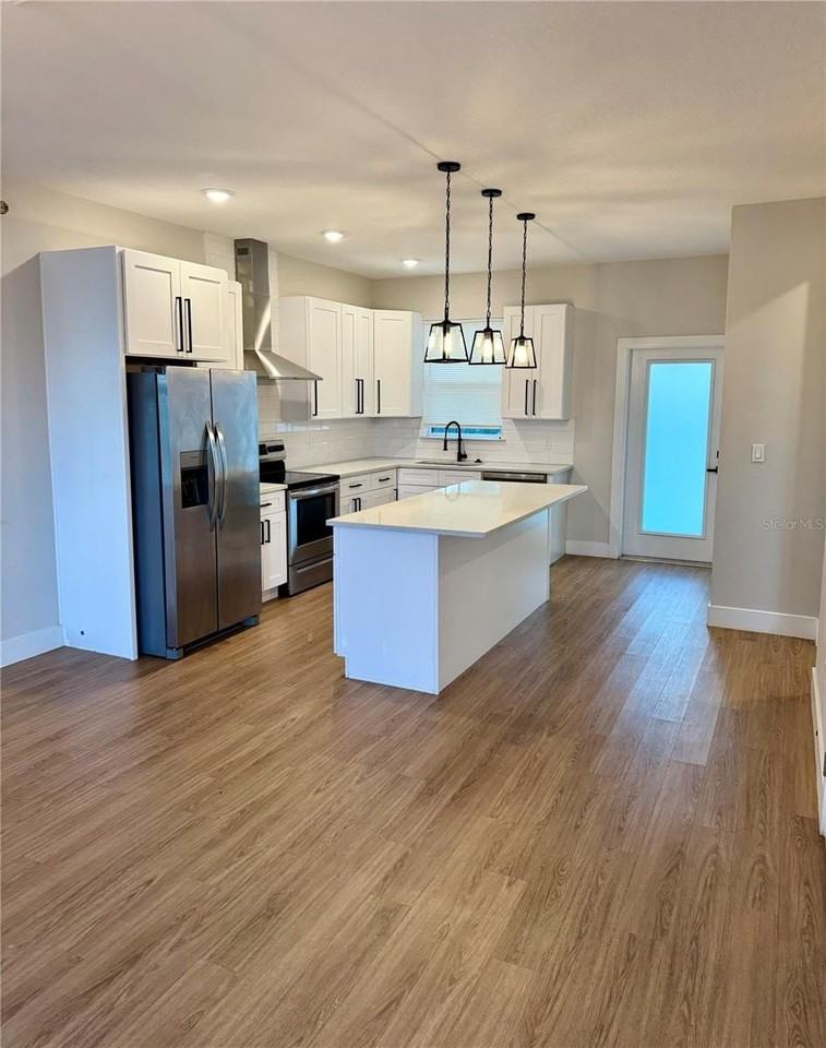 1516 59th St N - Photo 4 of 15