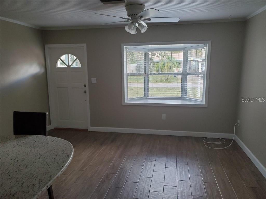 391 Kentucky Ave - Photo 6 of 21