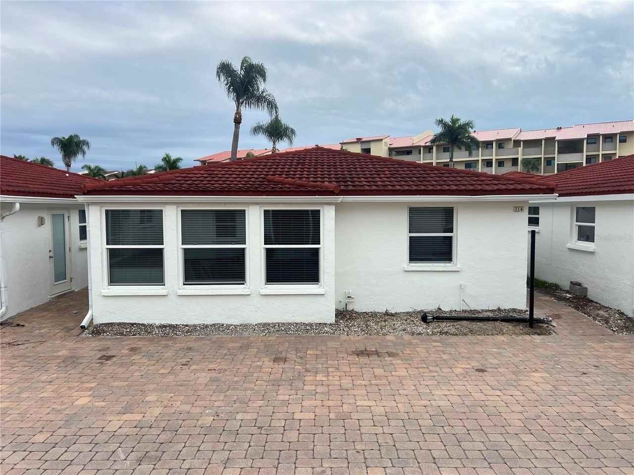 6154 Midnight Pass Rd #B14