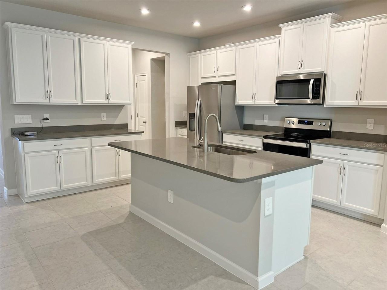 3254 Moonlit Lily Pl - Photo 6 of 29