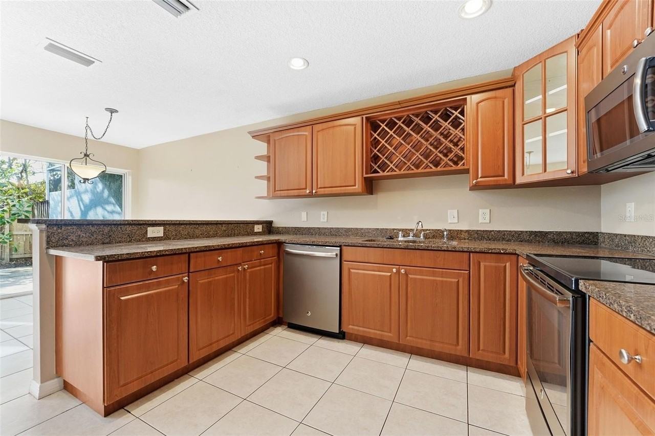 13303 Arena Pl - Photo 3 of 13