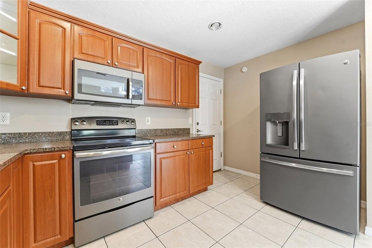 13303 Arena Pl - Photo 4 of 13