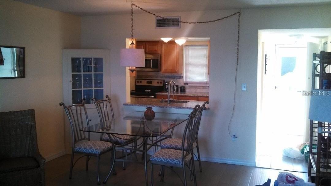 464 N Paula Dr #323 - Photo 3 of 27