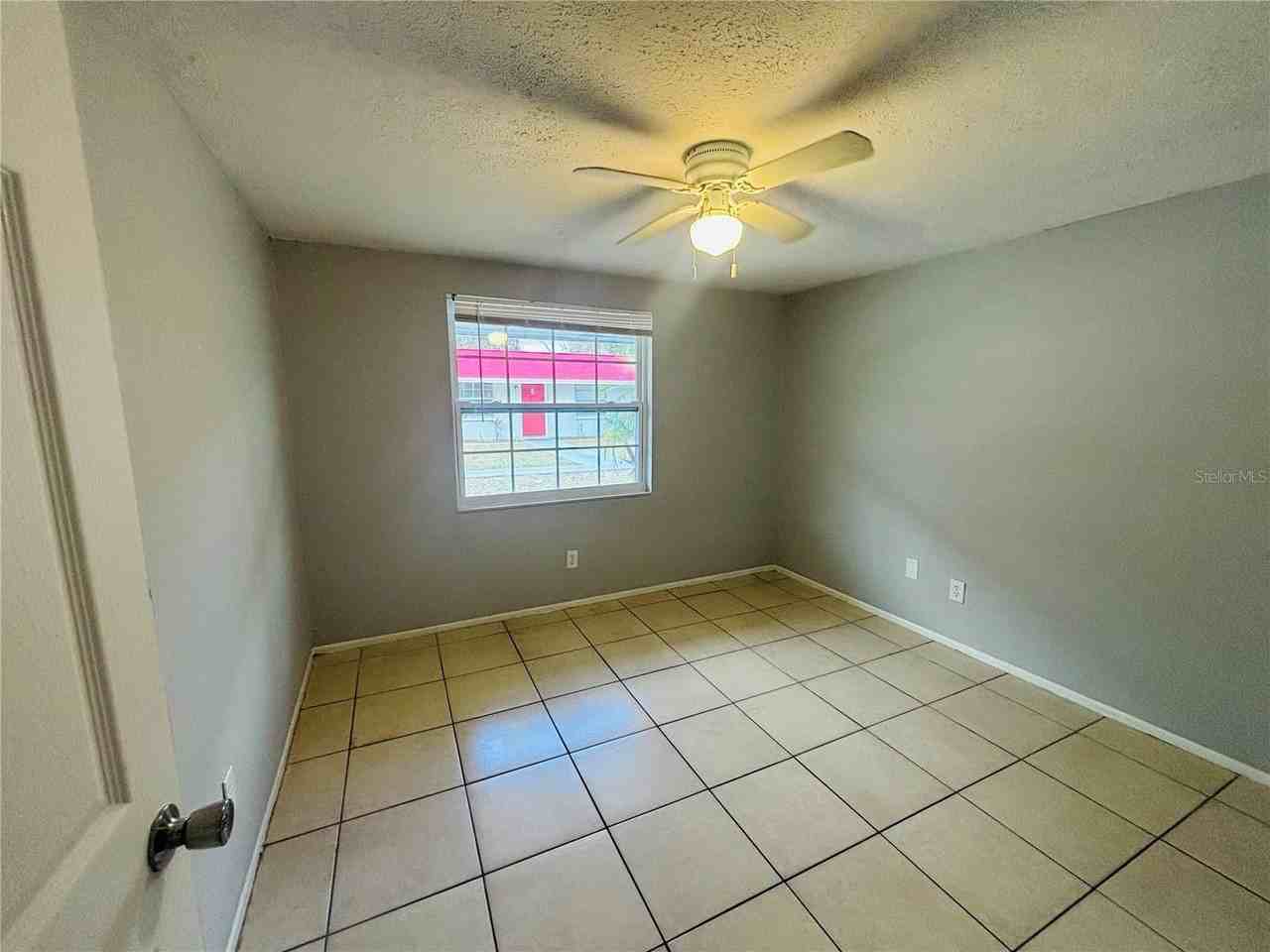 11733 N 12th St #H - Photo 5 of 15