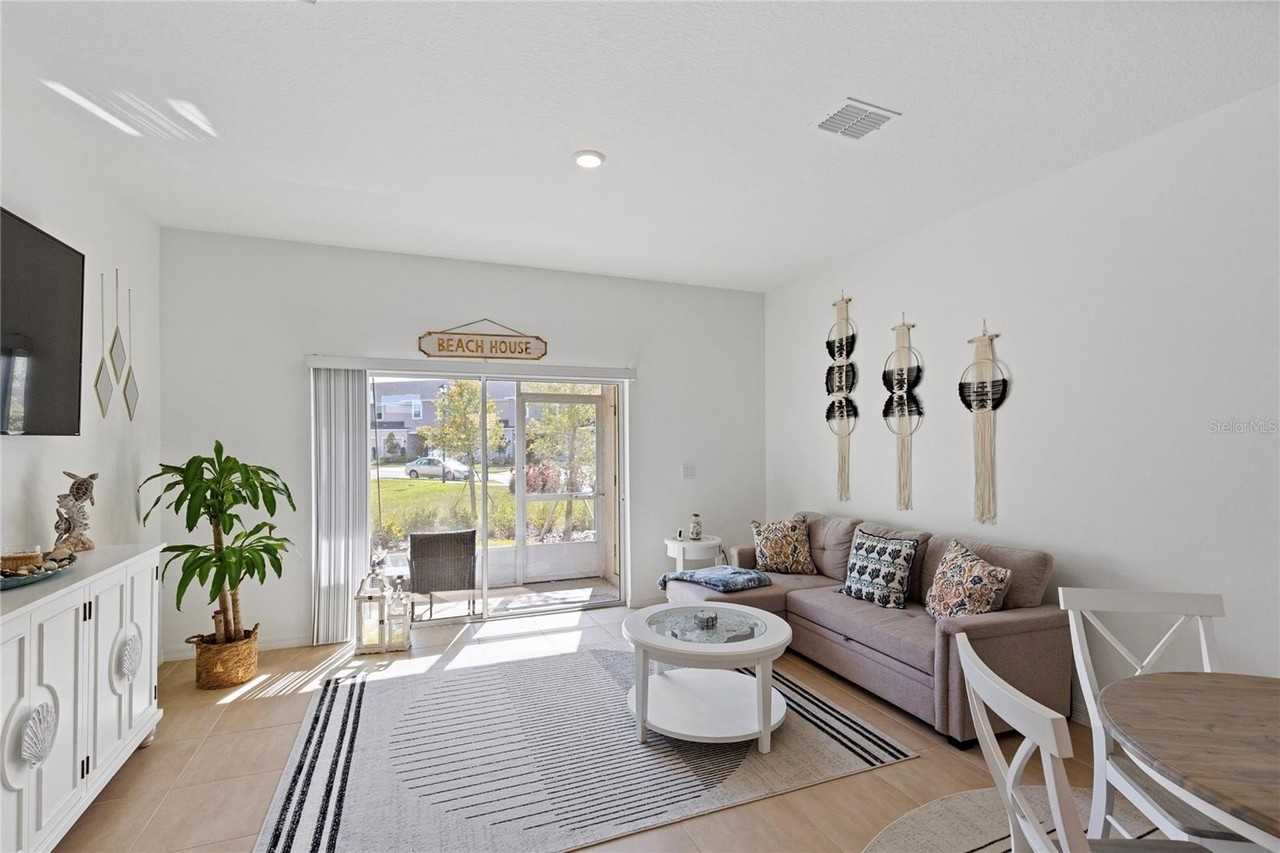 6119 Whetstone Ct - Photo 6 of 39