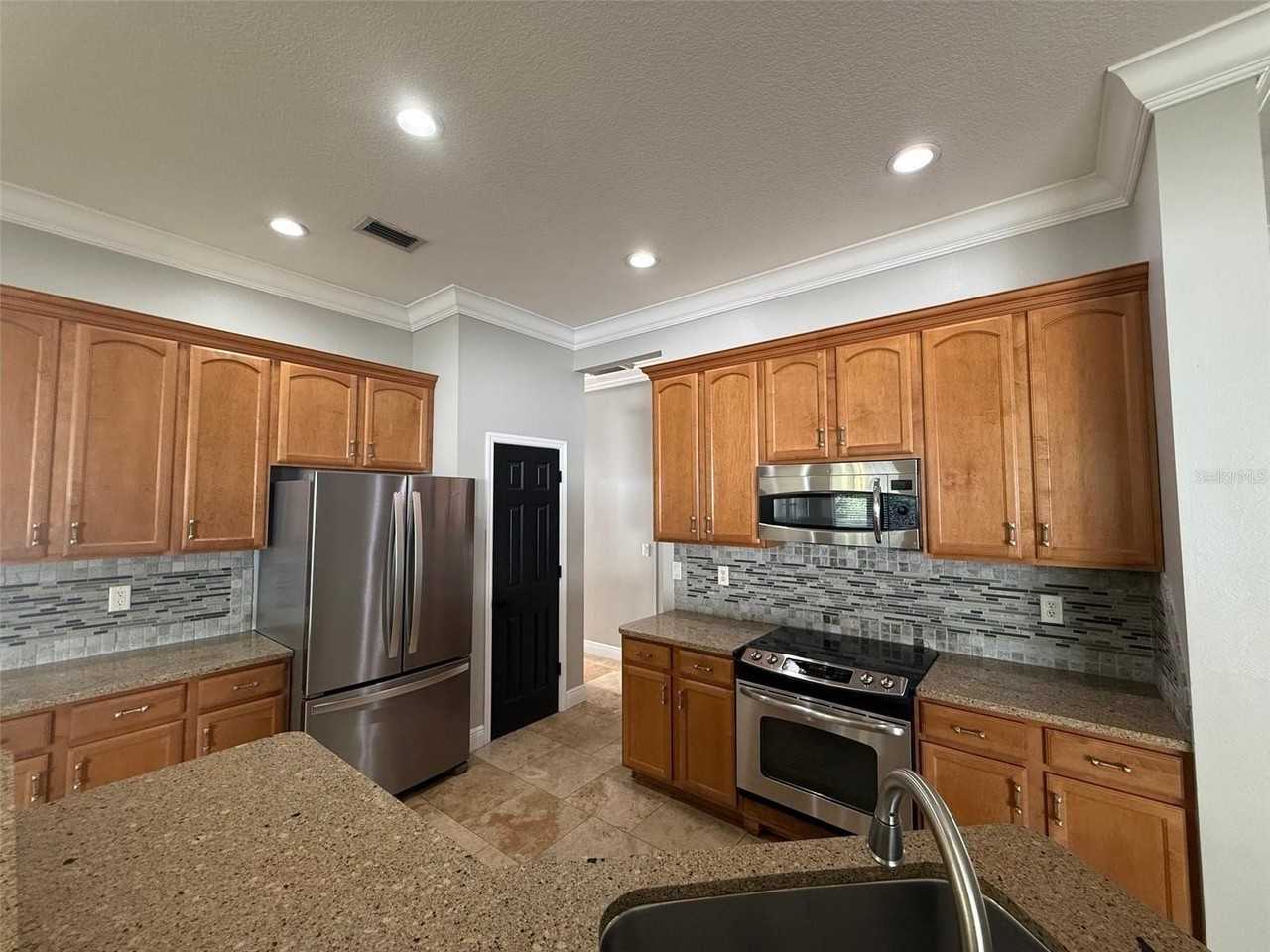 1146 Lumsden Trace Cir - Photo 3 of 19