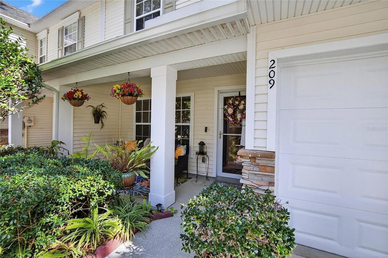 209 Sawtooth Dr - Photo 3 of 39