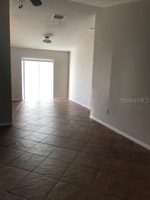 207 Abigail Rd - Photo 6 of 8