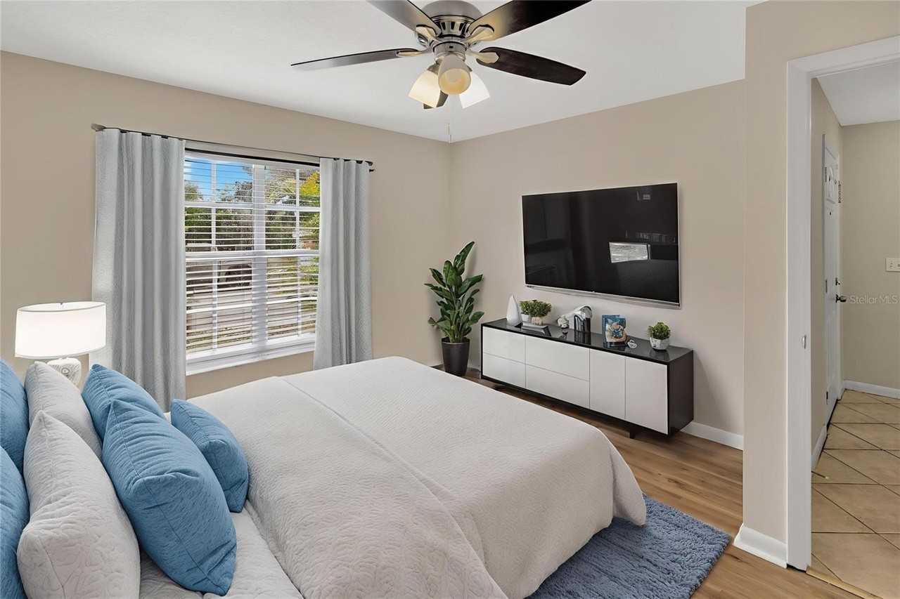 2408 Camden Oaks Pl - Photo 4 of 50