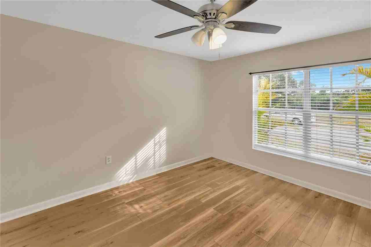 2408 Camden Oaks Pl - Photo 5 of 50