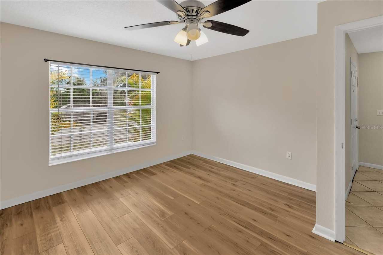 2408 Camden Oaks Pl - Photo 7 of 50