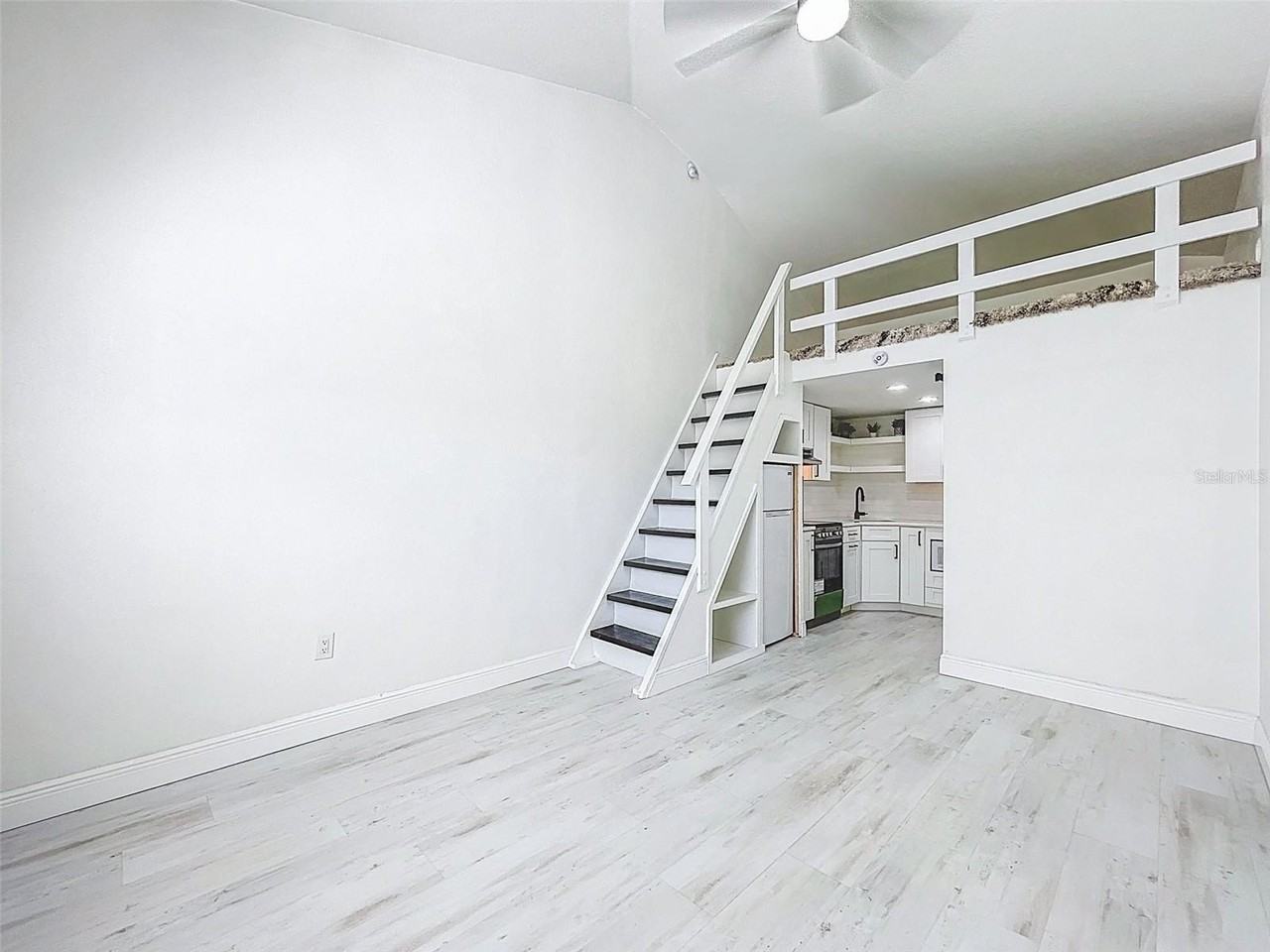 1600 Pasadena Dr #A - Photo 5 of 14