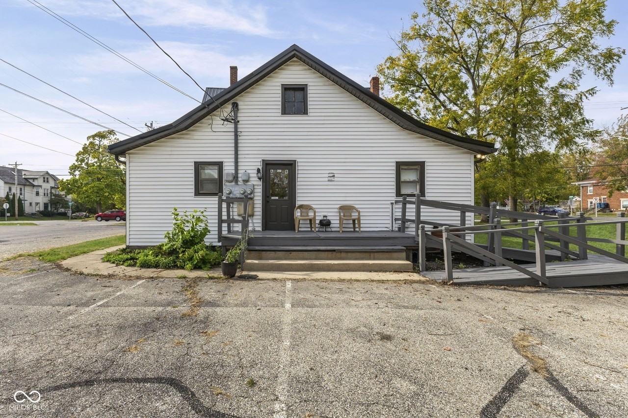 421 N State St - Photo 5 of 5