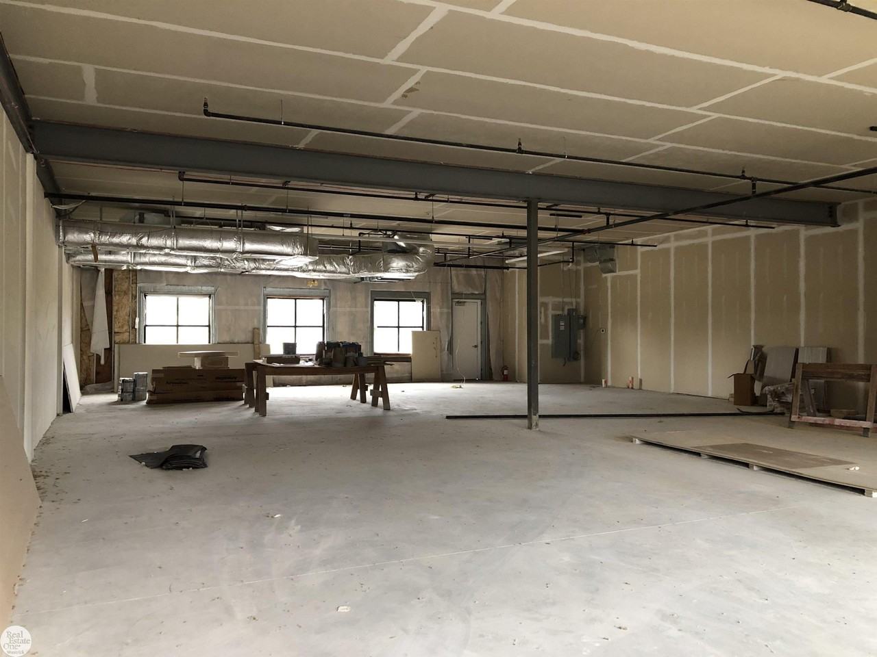 4180 Hospital Dr - Photo 7 of 13