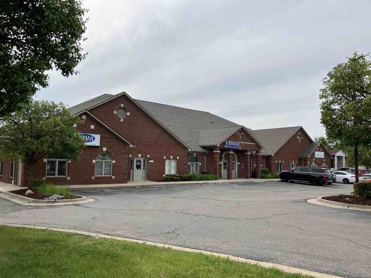 47678 Van Dyke Ave - Photo 2 of 7