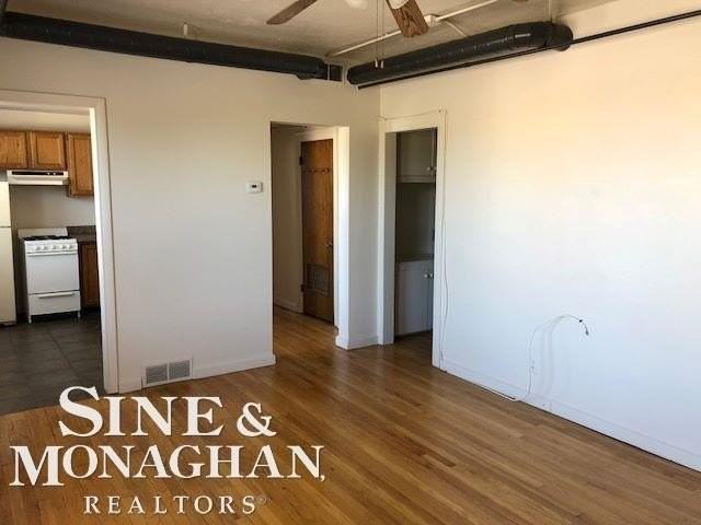 15224 E Jefferson Ave #208 - Photo 5 of 31