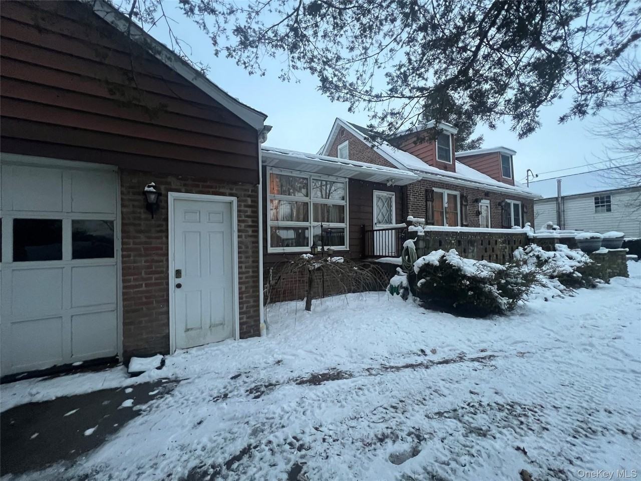 30 Dimiceli St Apt 1 #1