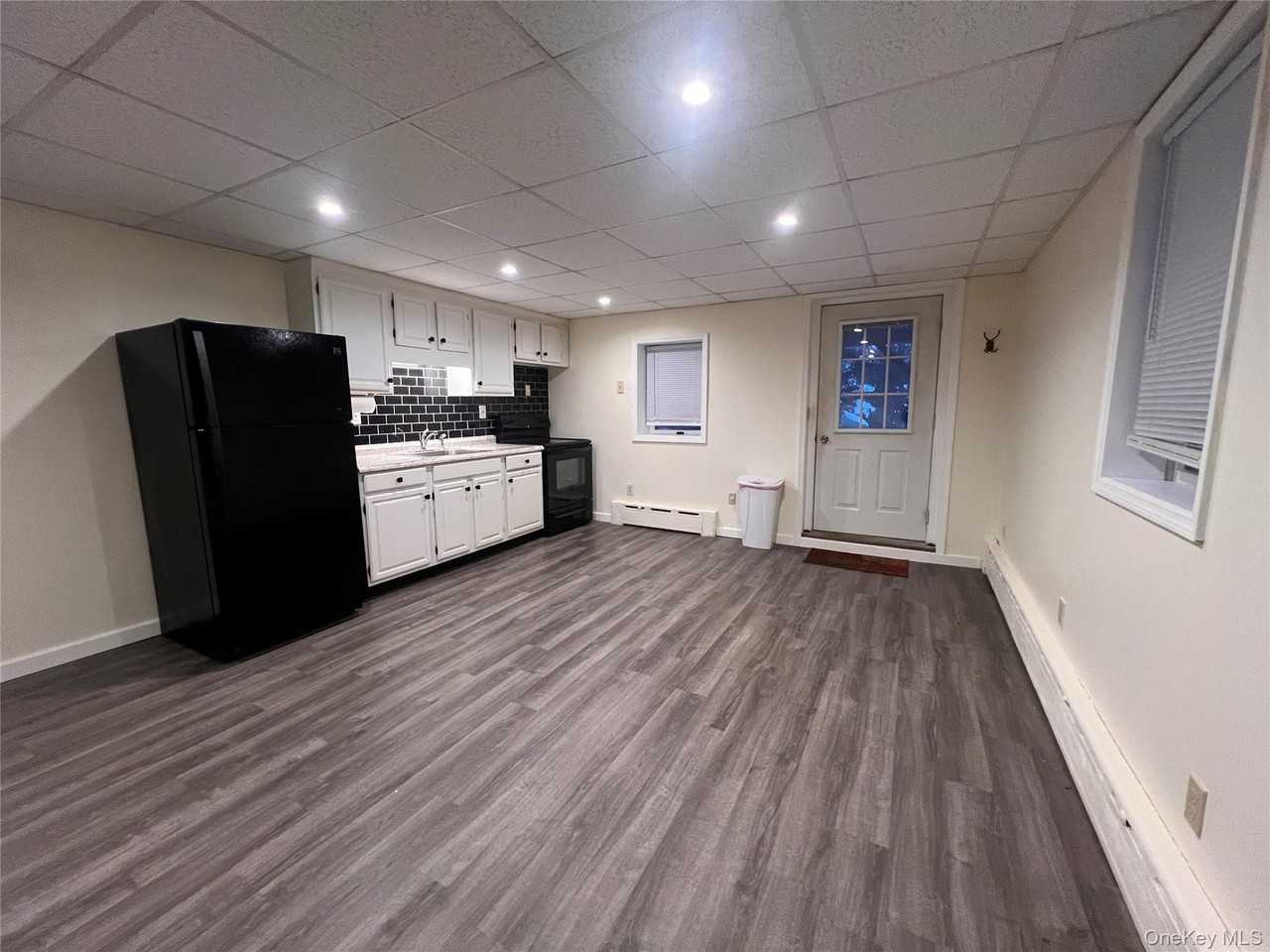 30 Dimiceli St Apt 1 #1 - Photo 2 of 9