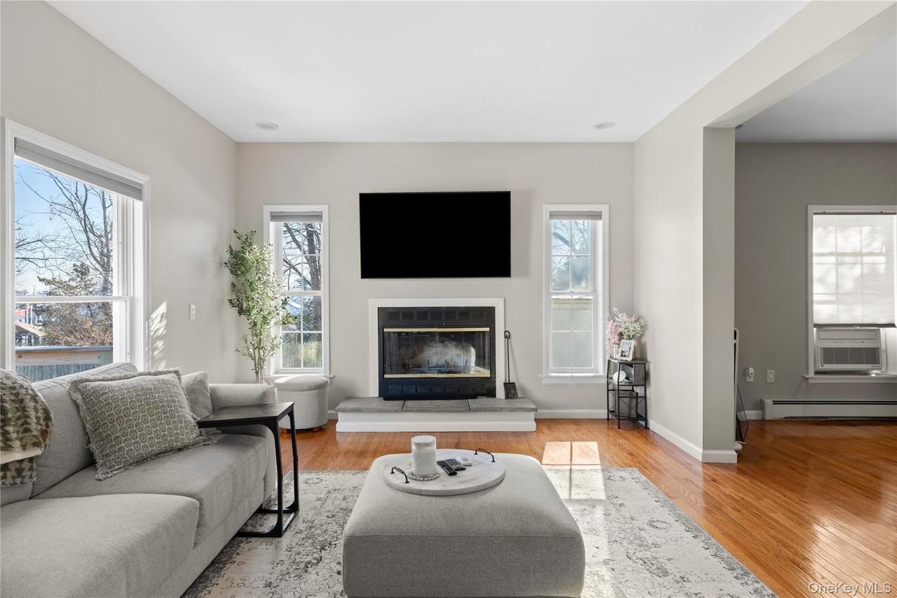 65 Ocean Ave - Photo 5 of 13