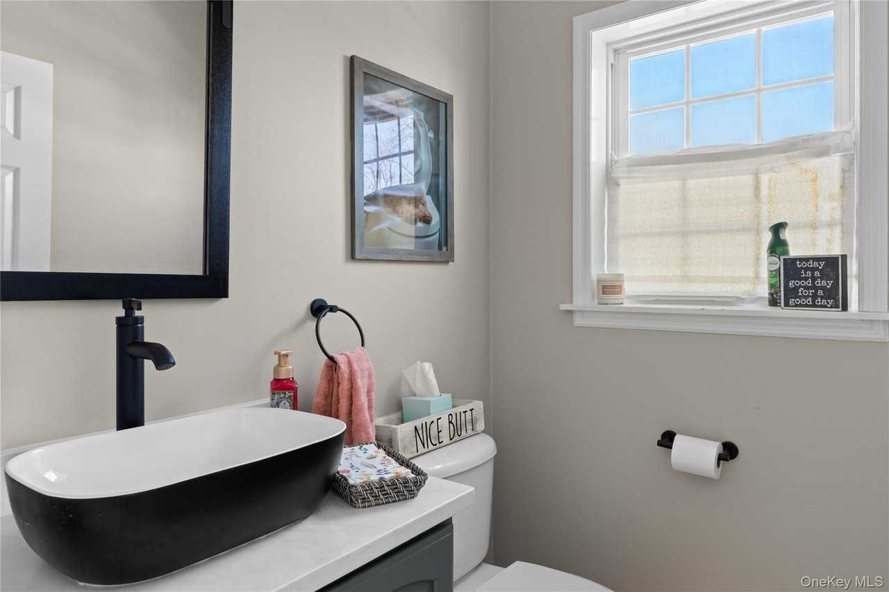 65 Ocean Ave - Photo 6 of 13