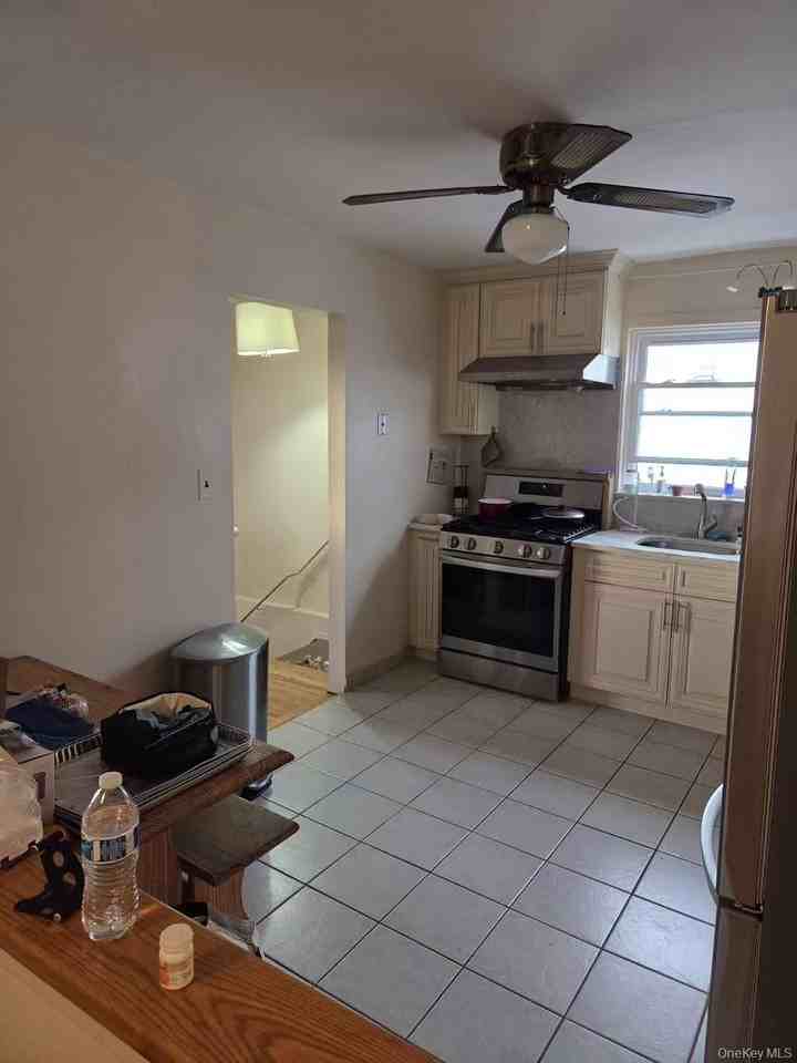 2329 120th St Unit 2 #2FL - Photo 4 of 8