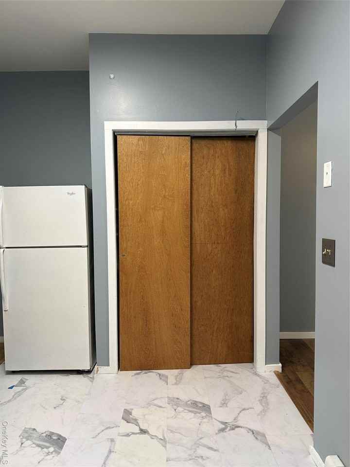 13 Jackson St Apt C #C - Photo 5 of 9