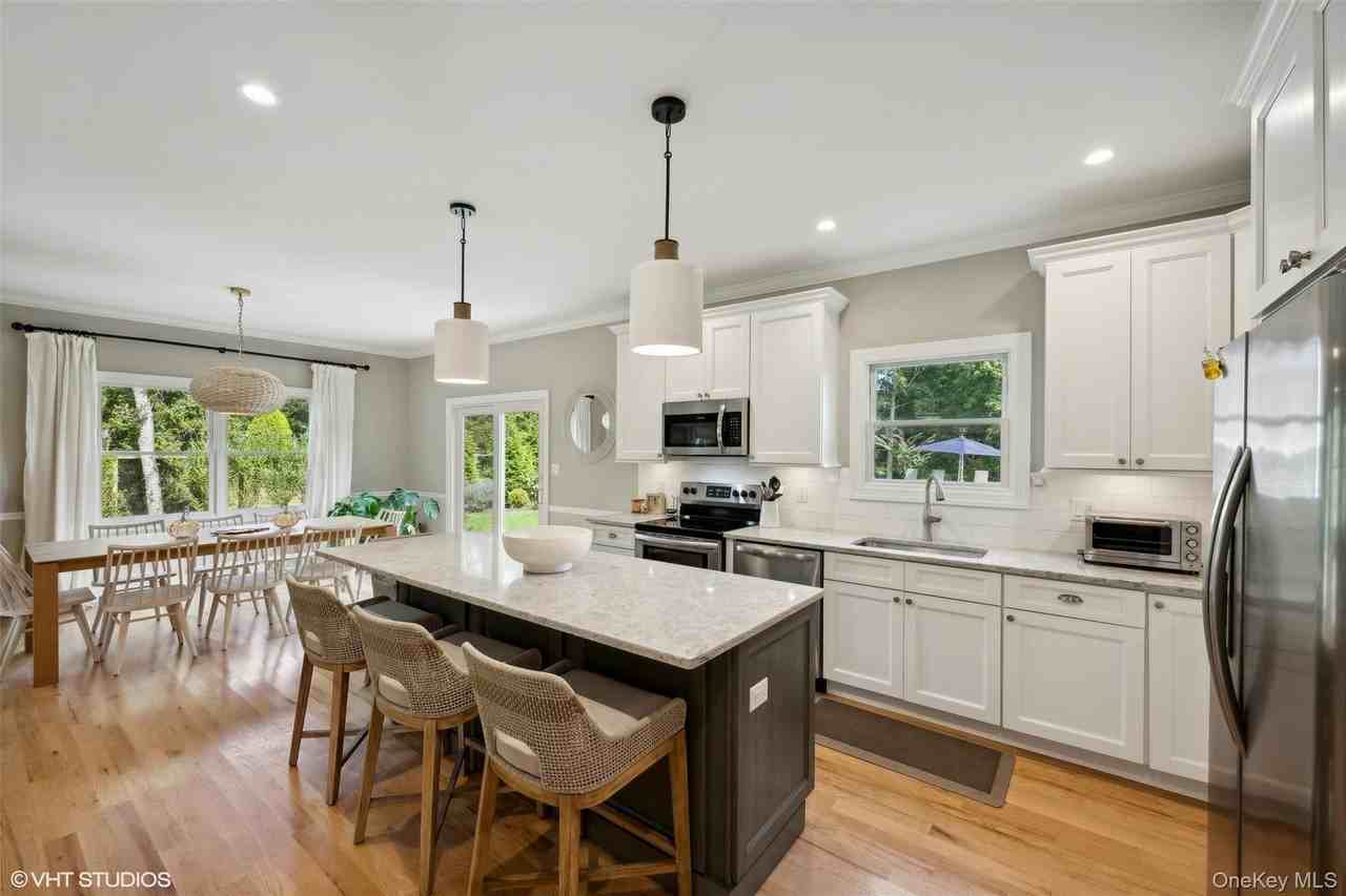 935 Corey Creek Ln - Photo 6 of 24