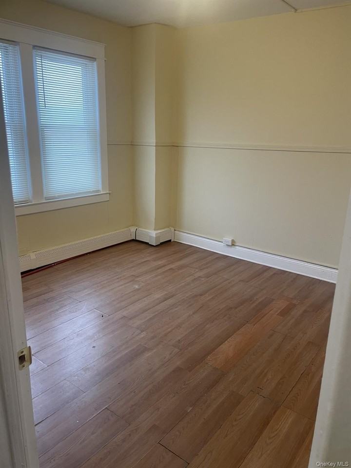 61 Larkfield Rd Unit B #B - Photo 3 of 7