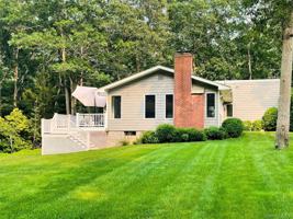 featured image of 129 Woodbine Dr