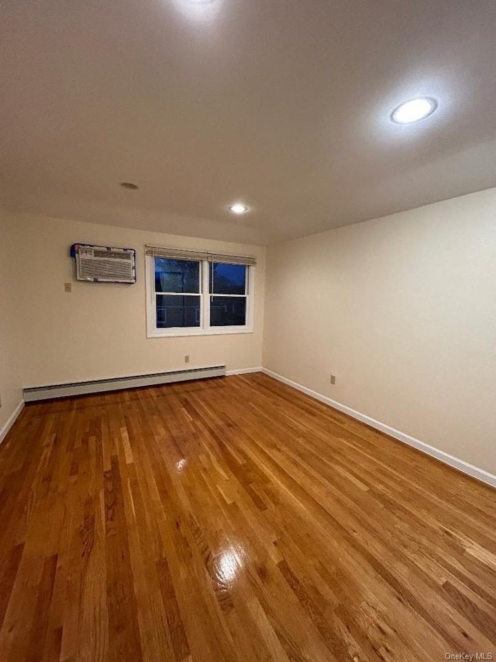 1523 Utopia Pkwy Unit 2 #2 - Photo 6 of 9