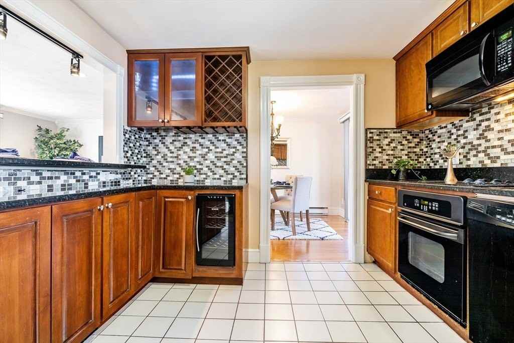 12 Durso Ave Unit Sf #SF - Photo 5 of 19