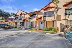 featured image of 10102 Sw 77th Ct #10102