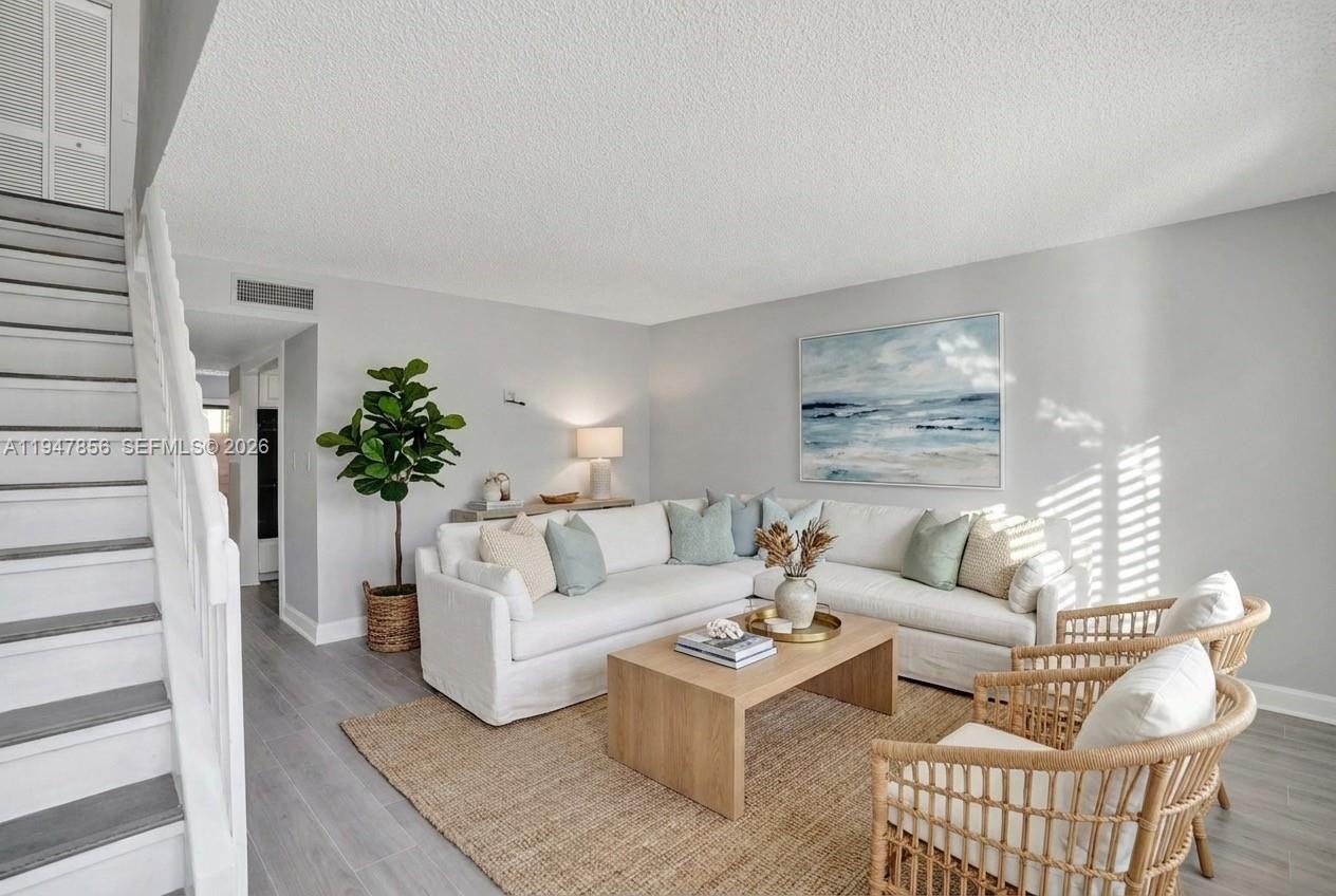 10102 Sw 77th Ct #10102 - Photo 2 of 8