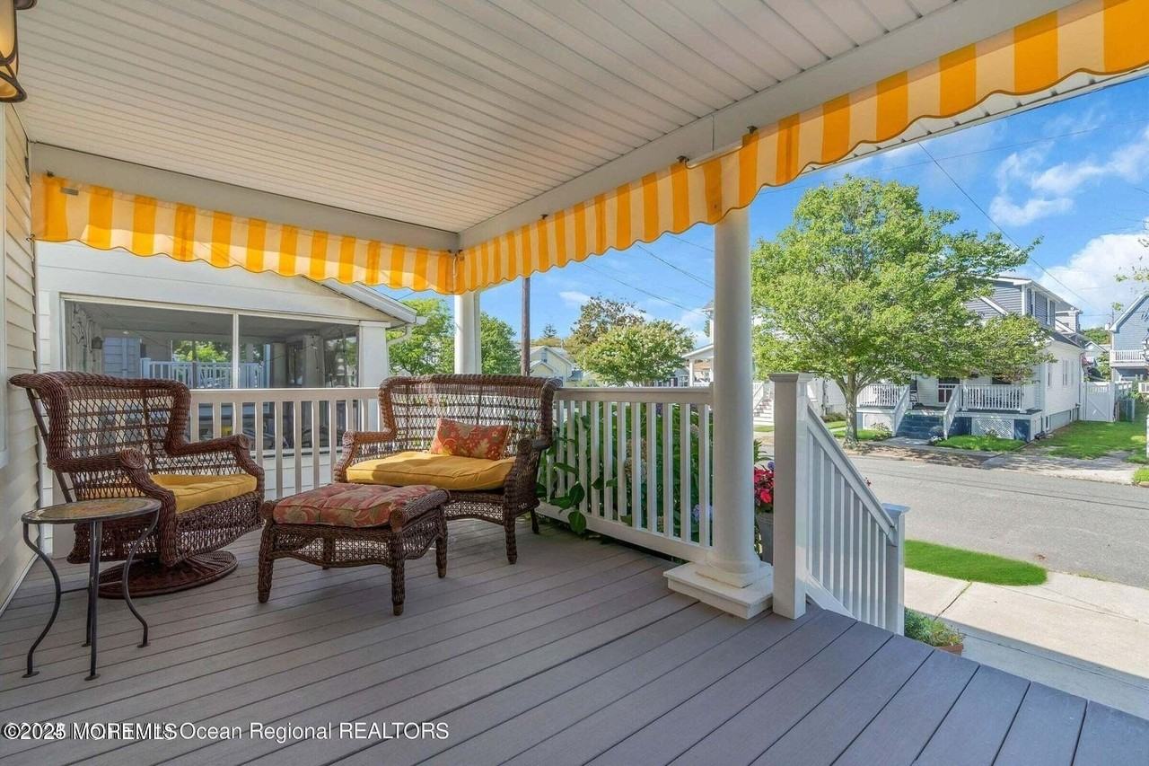 321 14th Ave - Photo 4 of 27