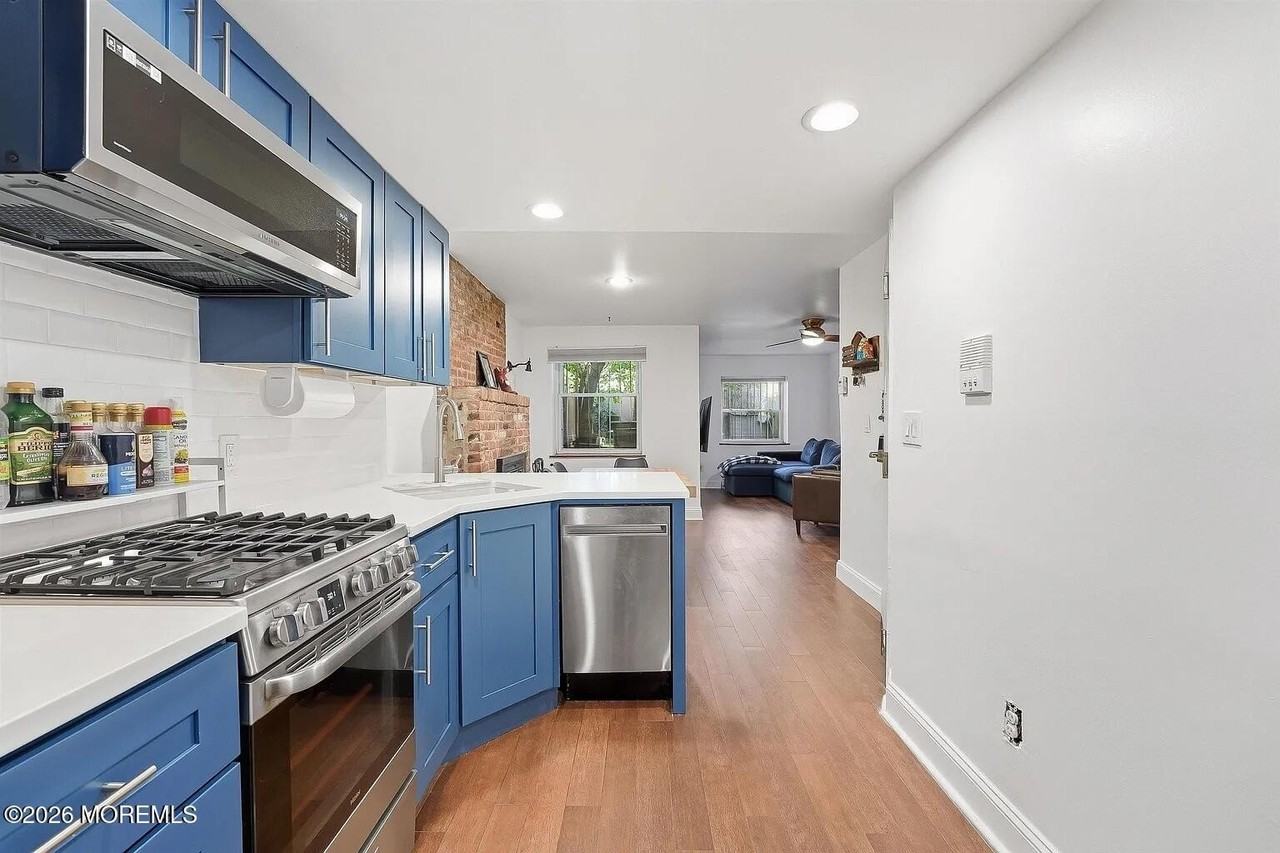 79 Garden St Apt 1 #1 - Photo 2 of 13