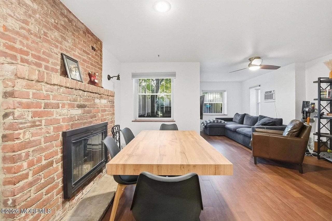 79 Garden St Apt 1 #1 - Photo 4 of 13